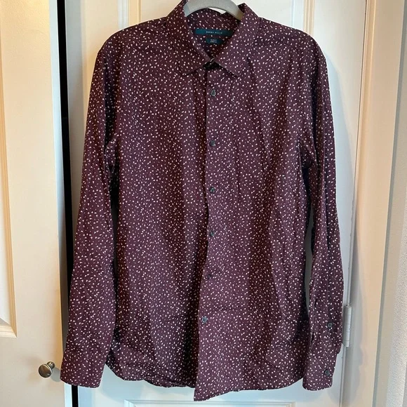 Perry Ellis | Shirts | Perry Ellis Slim Fit Button Up | Poshmark